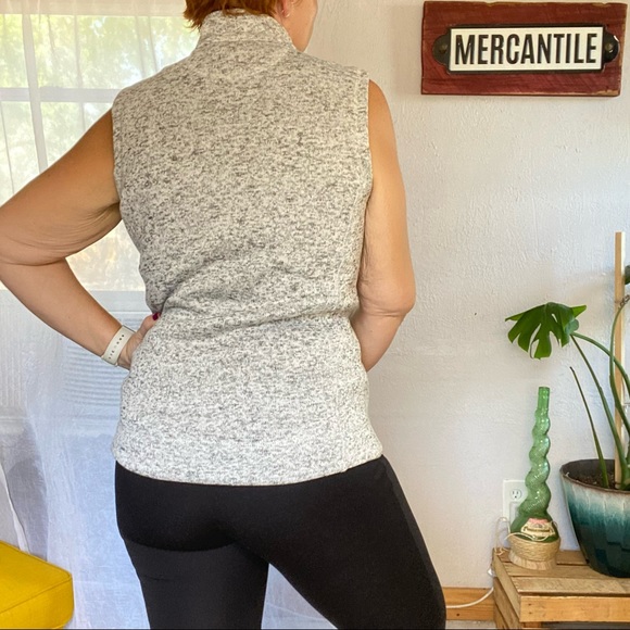 Calvin Klein Heathered Gray Puffer Vest Size Xsmall - Picture 5 of 14